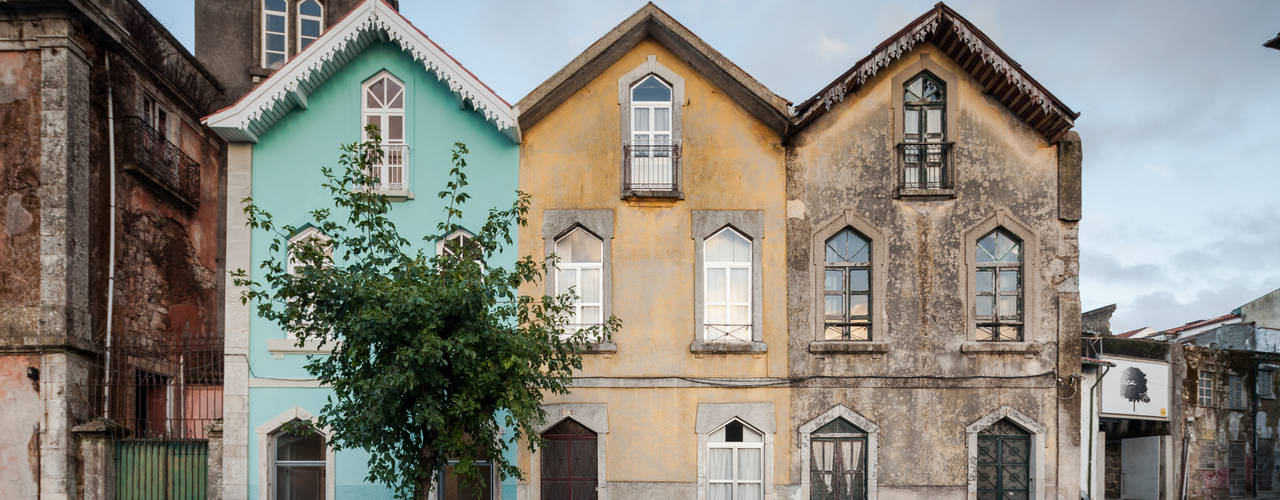 The Three Cusps Chalet, Tiago do Vale Arquitectos Tiago do Vale Arquitectos Casas ecléticas