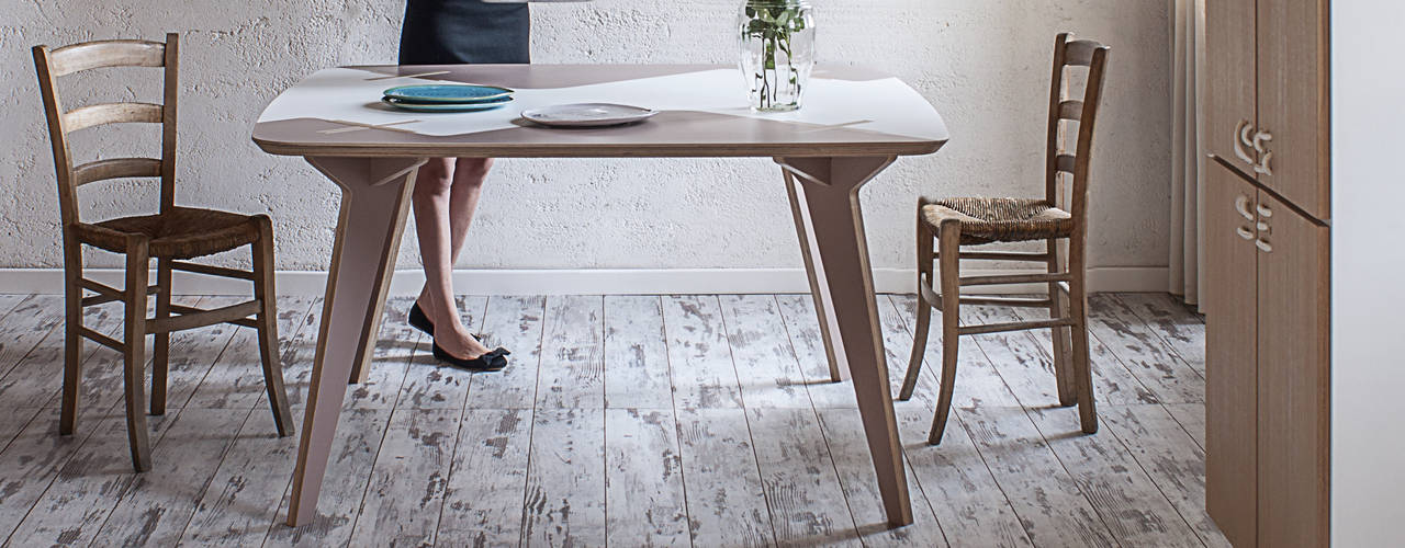 Lambro Table, Andrea Casati Design Andrea Casati Design 北欧デザインの ダイニング