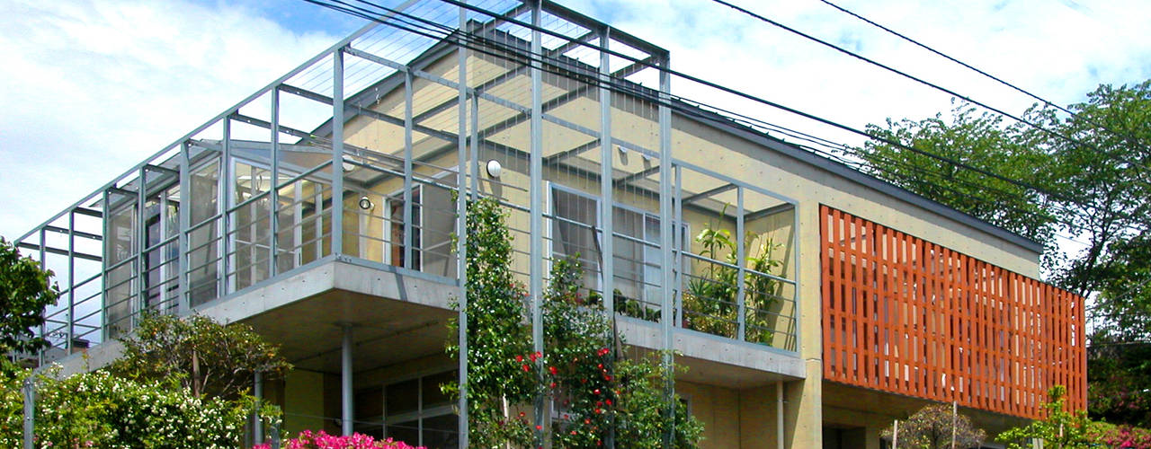 花壇の家/3世代住宅, ユミラ建築設計室 ユミラ建築設計室 Moderne huizen