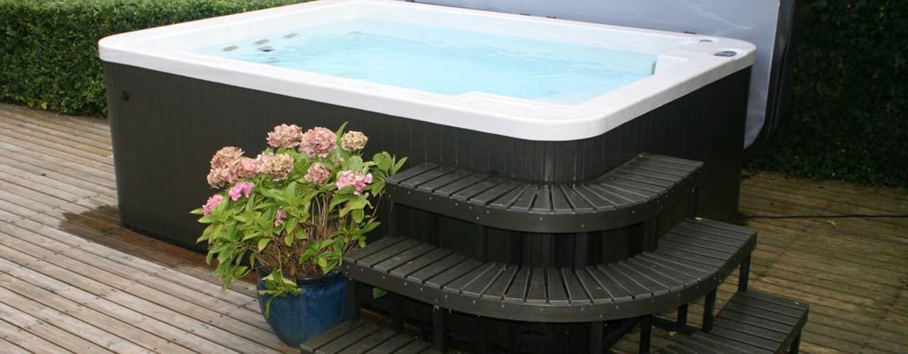 Swim Spas and Exercise Pools, Hot Tub Barn Hot Tub Barn モダンスタイルの プール