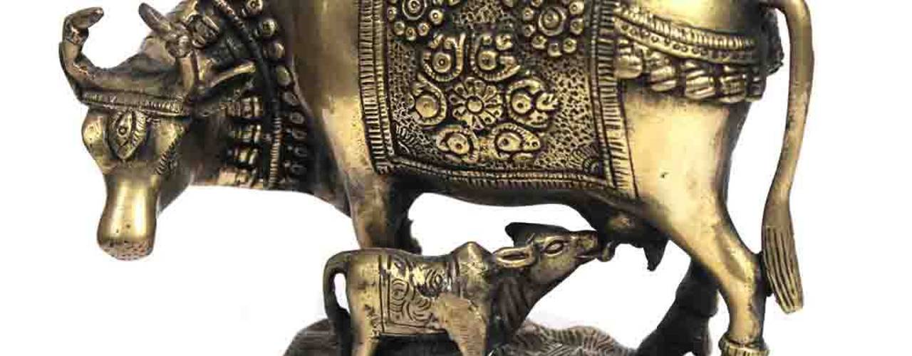 Kamdhenu Cow & Calf Statue /Sacred Wish Fulfilling Cow/ Symbol Of Good Luck Prosperity and Love/ Antique Finish Brass Sculpture/ Auspicious Gifts, M4design M4design Other spaces