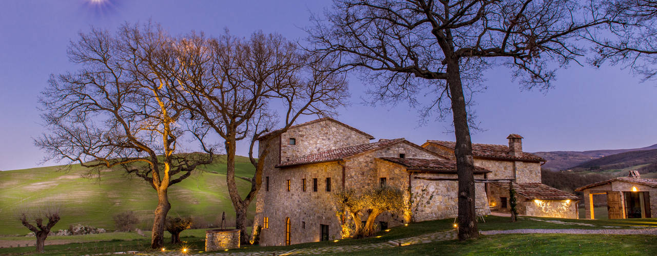 Une Villa Qui a des Inspirations Italienne: Toscane, dmesure dmesure Rumah Gaya Mediteran