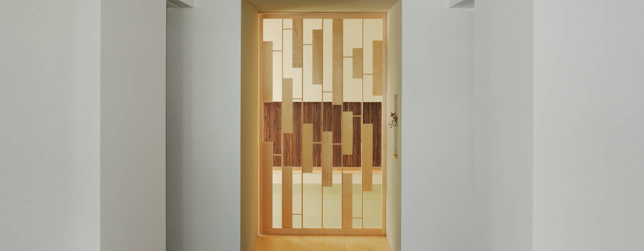 House of Representation, Form / Koichi Kimura Architects Form / Koichi Kimura Architects Janelas e portas modernas