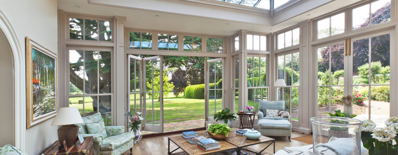 Orangery with Bi-fold Doors, Vale Garden Houses Vale Garden Houses Anexos de estilo clásico