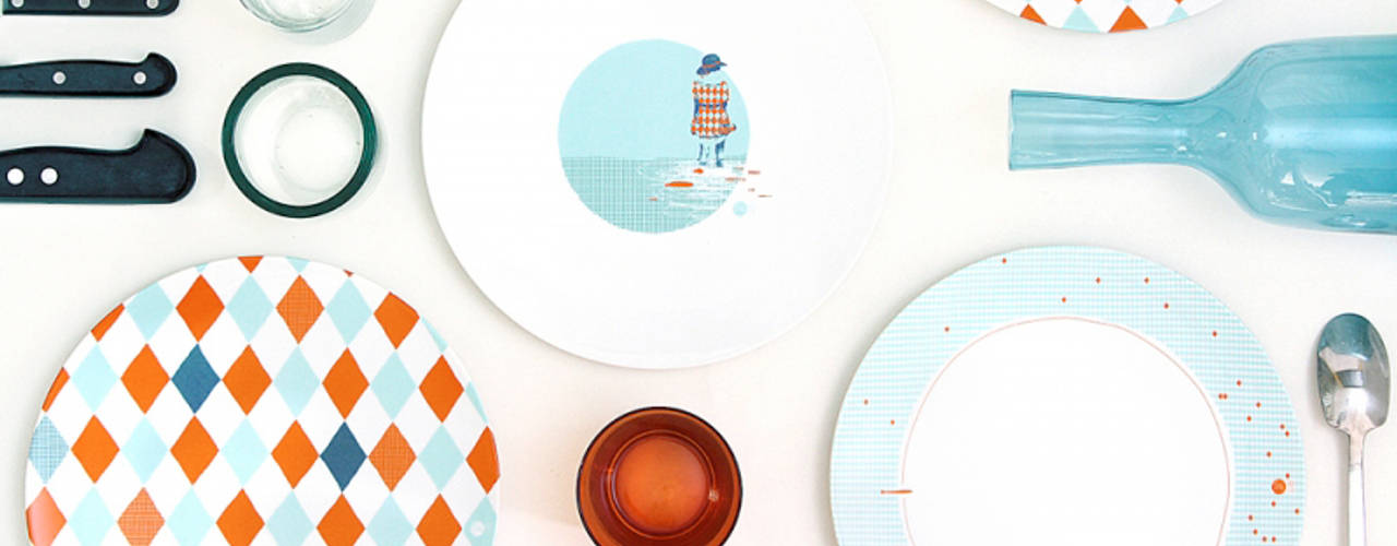 Assiette graphique "Les Pieds dans l'eau", Petits Grains Petits Grains Eclectic style dining room