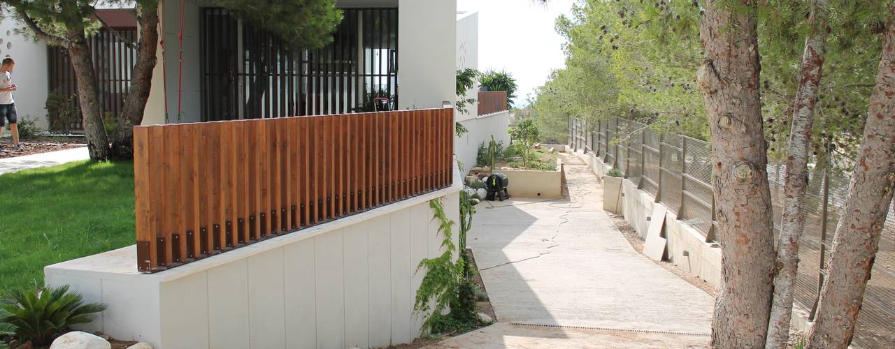 Vivienda unifamiliar aislada en Virgen de Montserrat, miguel cosín miguel cosín Mediterranean style house