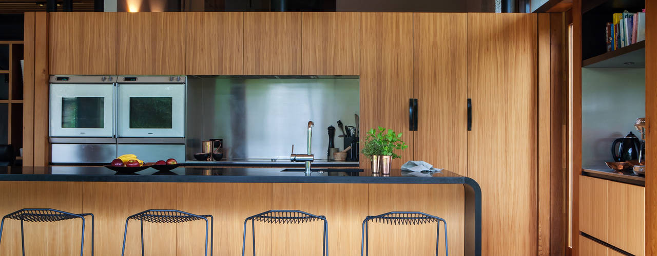 Marine Parade, Dorrington Atcheson Architects Dorrington Atcheson Architects Modern kitchen