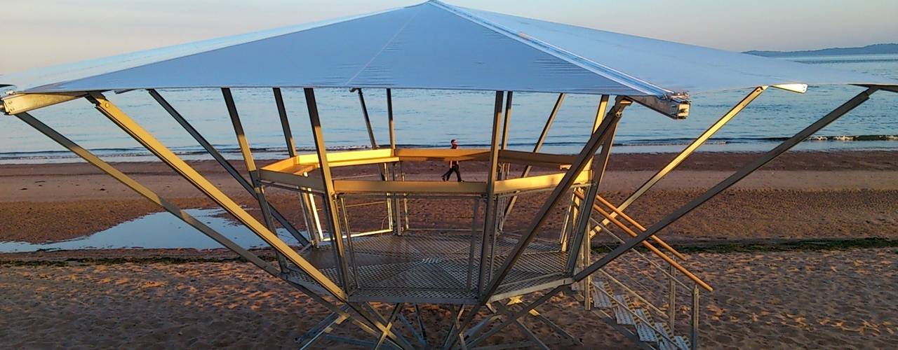 Poda on the beach, The Poda Company (UK) Limited The Poda Company (UK) Limited Jardines de estilo moderno