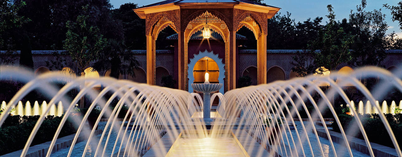 Wie aus 1001 Nacht: orientalischer Garten in Berlin, Kamel Louafi Landschaftsarchitekten Kamel Louafi Landschaftsarchitekten Eclectic style garden