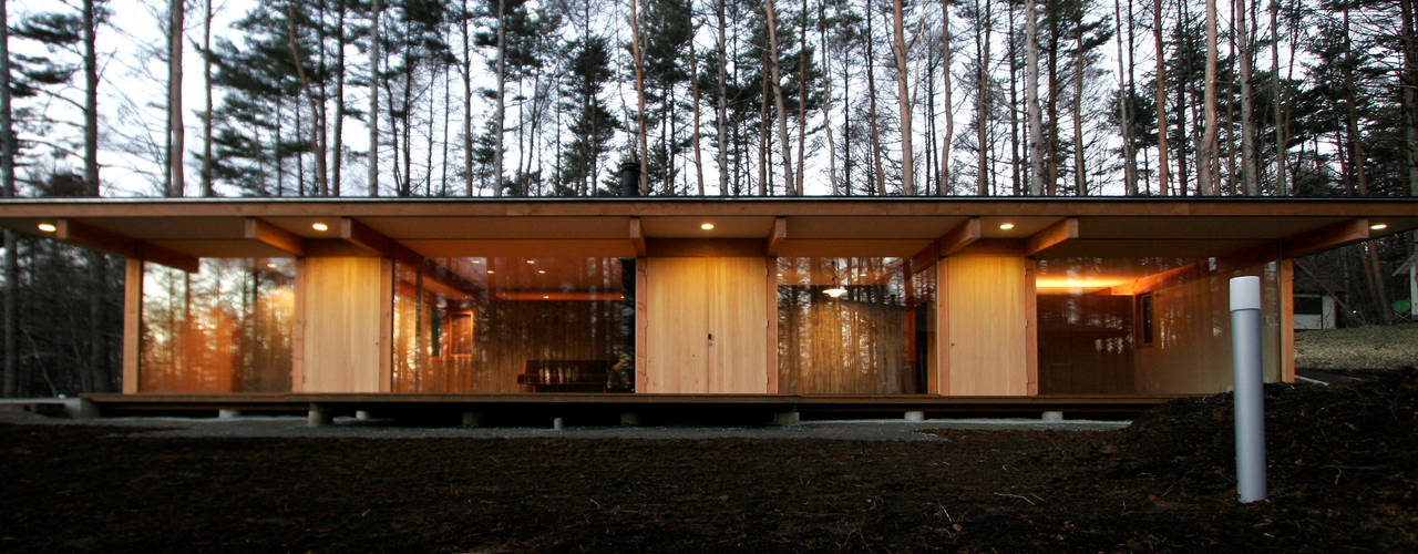 森の住処, すわ製作所 すわ製作所 Casas modernas: Ideas, diseños y decoración