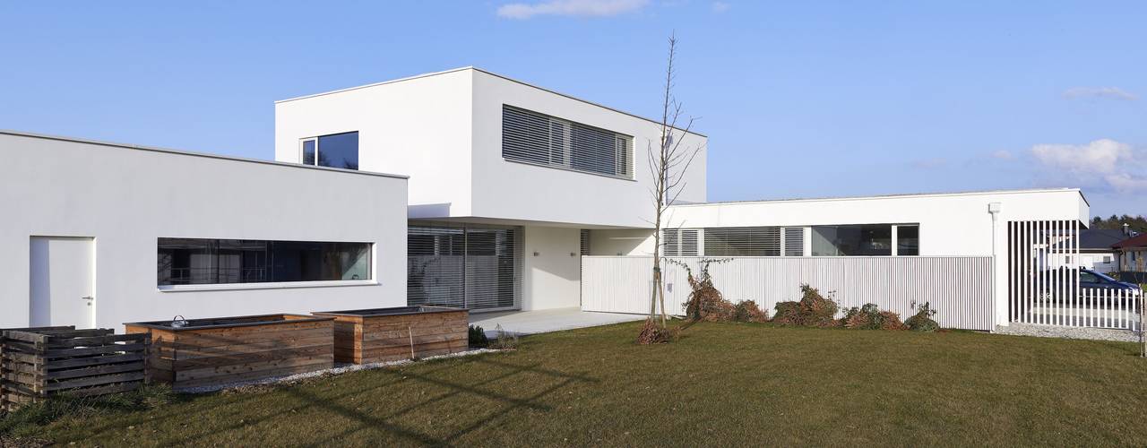 Haus W, POPPE*PREHAL ARCHITEKTEN ZT GmbH POPPE*PREHAL ARCHITEKTEN ZT GmbH บ้านและที่อยู่อาศัย