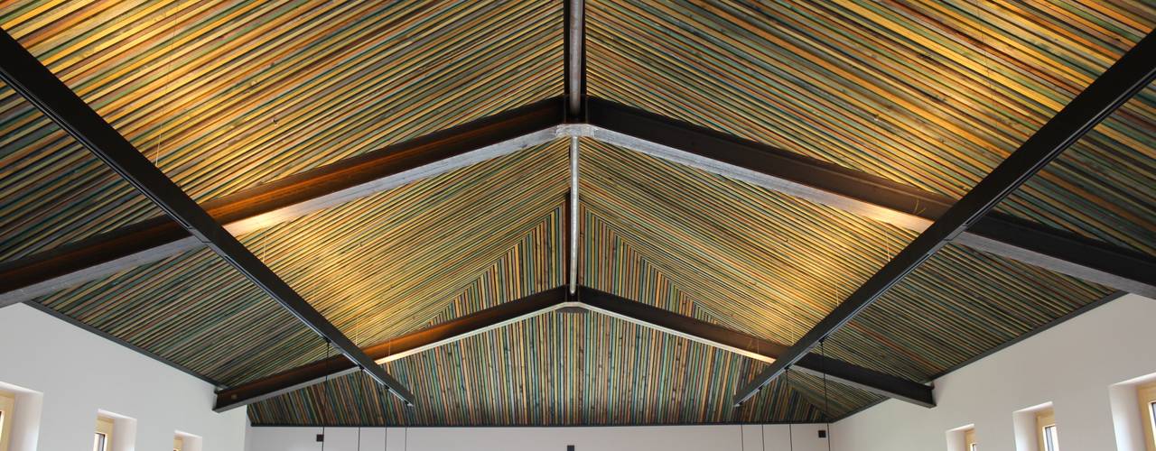 Die Lichtplanung für einen Präsentationsraum im Obergeschoss des Neubaus ausgeführt, Lichtlandschaften Lichtlandschaften مساحات تجارية خشب Wood effect