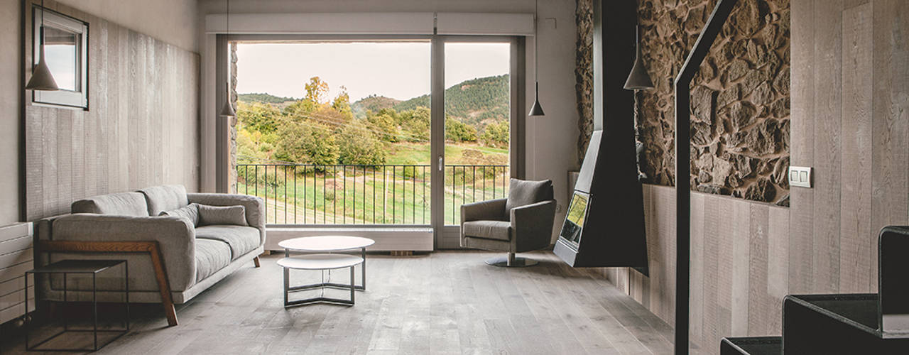 Rehabilitación en la Cerdanya, dom arquitectura dom arquitectura その他のスペース