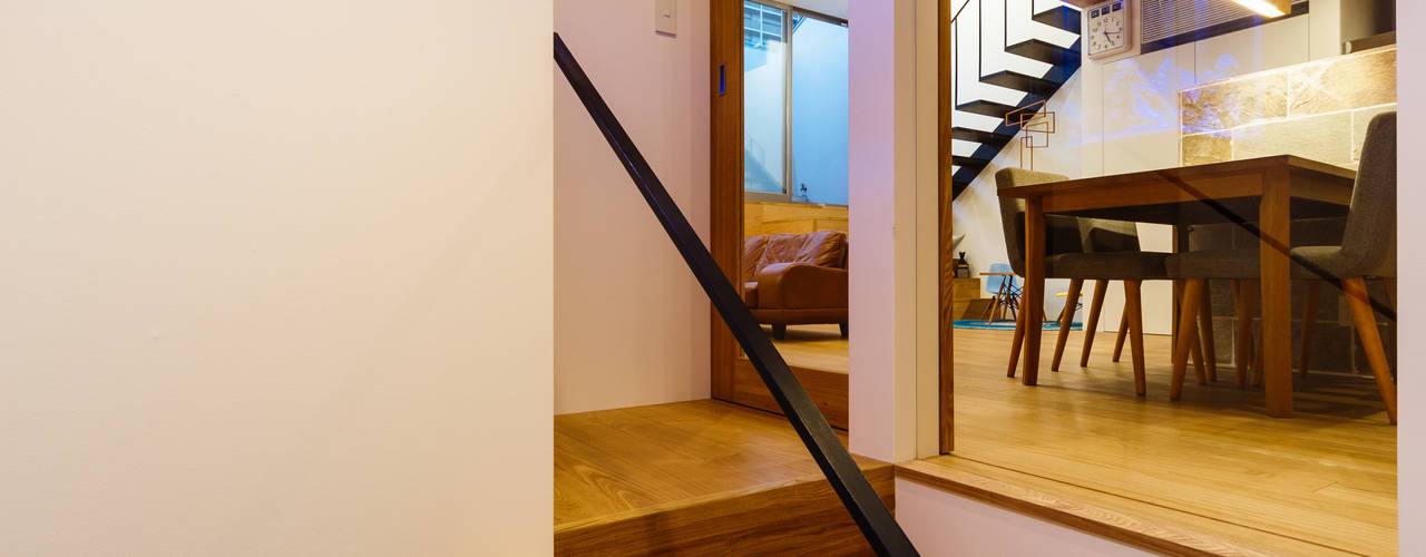haus-wave, 一級建築士事務所haus 一級建築士事務所haus Scandinavian style corridor, hallway& stairs