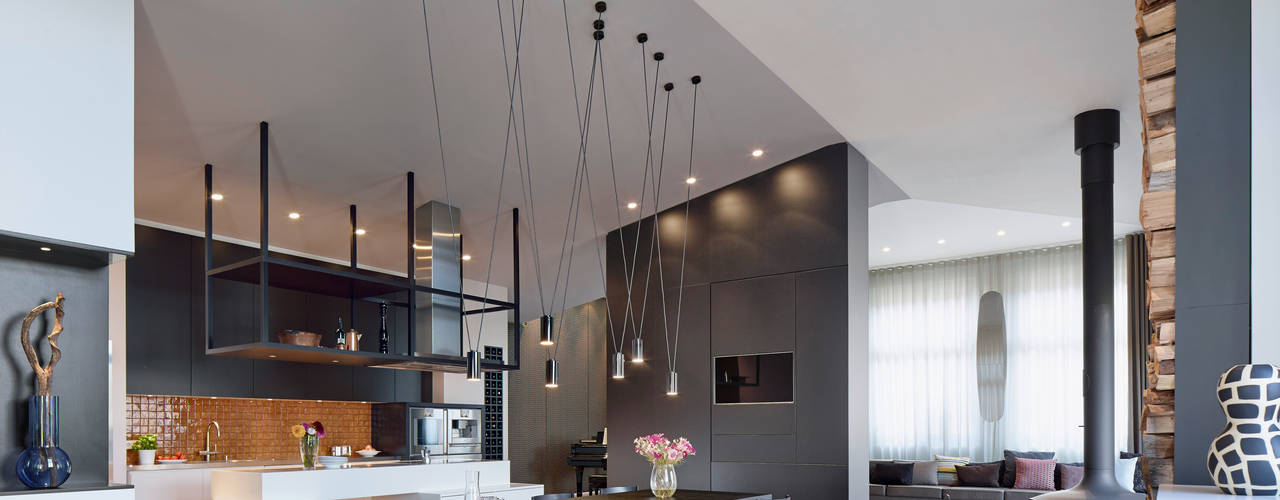 Loft ESN, Ippolito Fleitz Group – Identity Architects Ippolito Fleitz Group – Identity Architects Modern dining room