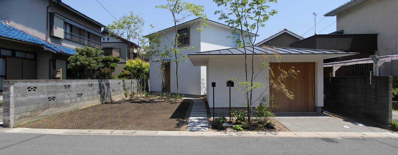 イエニワハナレ, AMP / アンプ建築設計事務所 AMP / アンプ建築設計事務所 Asian style house