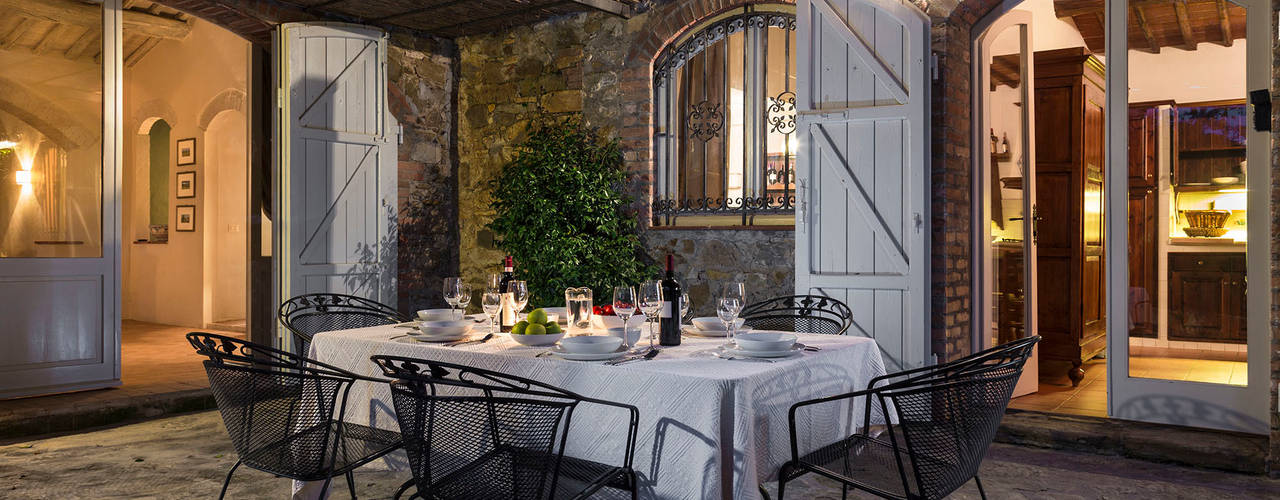 Gaiole in Chianti, Toscana, Arlene Gibbs Décor Arlene Gibbs Décor Balcones y terrazas de estilo rural