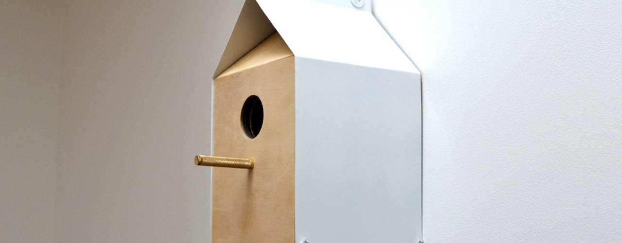 MILK CARTON INSPIRED NESTBOX / BIRDHOUSE, Jam Furniture Jam Furniture Modern garden