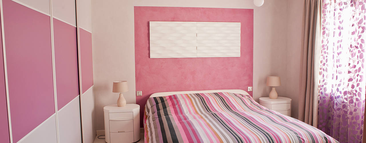 Boulouris - chambre rose, B.Inside B.Inside Спальня в стиле модерн