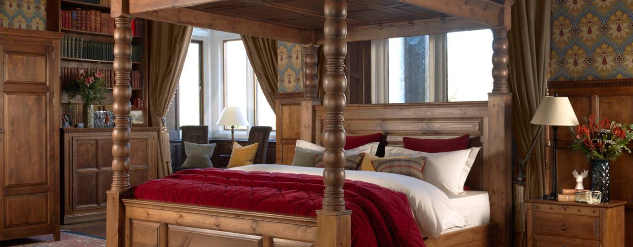 Some of our handcrafted bed designs, Revival Beds Revival Beds Dormitorios de estilo clásico