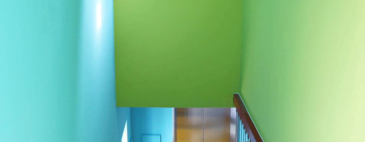 하얀집 White house, designband YOAP designband YOAP Scandinavian style corridor, hallway& stairs