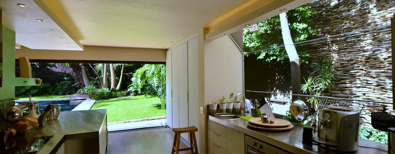 House Fern , Nico Van Der Meulen Architects Nico Van Der Meulen Architects Modern style kitchen
