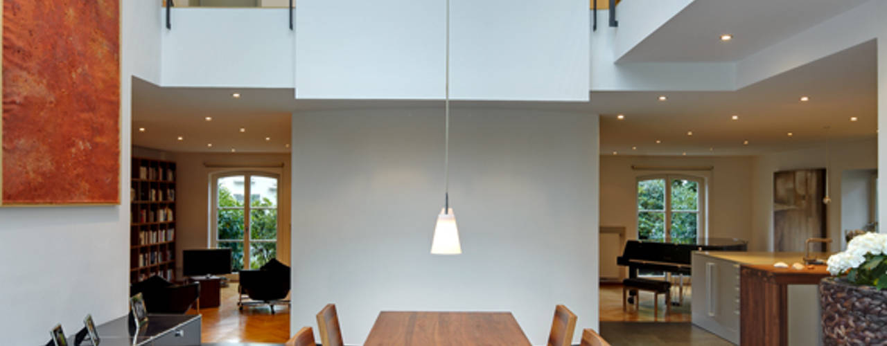 Villa am Rhein – Straßenansicht, Architekturbüro Lehnen Architekturbüro Lehnen Modern dining room