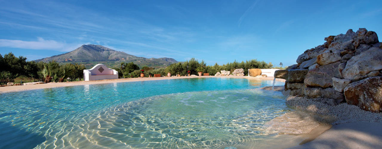 Tutto un nuovo concetto di piscina, Biodesign pools Biodesign pools Гостиницы в средиземноморском стиле