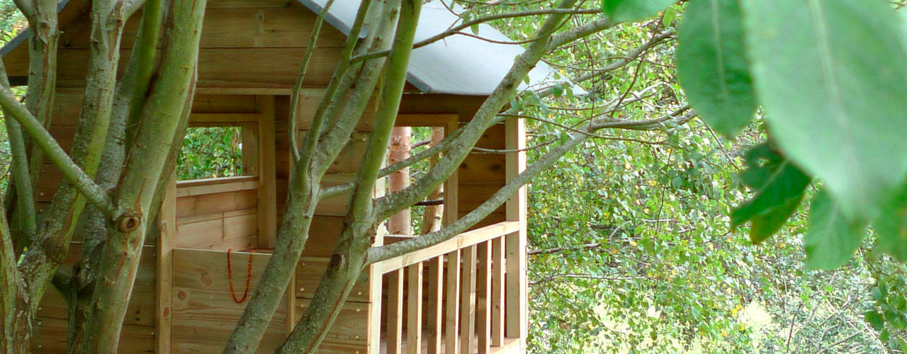 Childs treehouse, wayne maxwell wayne maxwell Taman Gaya Rustic