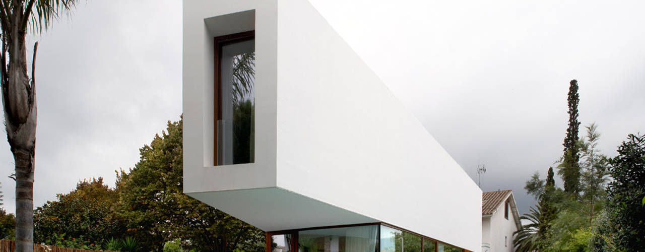 Construcción de vivienda unifamiliar en Vilassar de Mar, Maresme, Barcelona, THK Construcciones THK Construcciones Casas de estilo minimalista