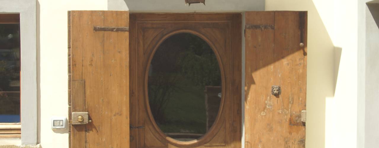 ANTICA FILANDA, arch. Fabrizio Di Sangro arch. Fabrizio Di Sangro Rustic style windows & doors