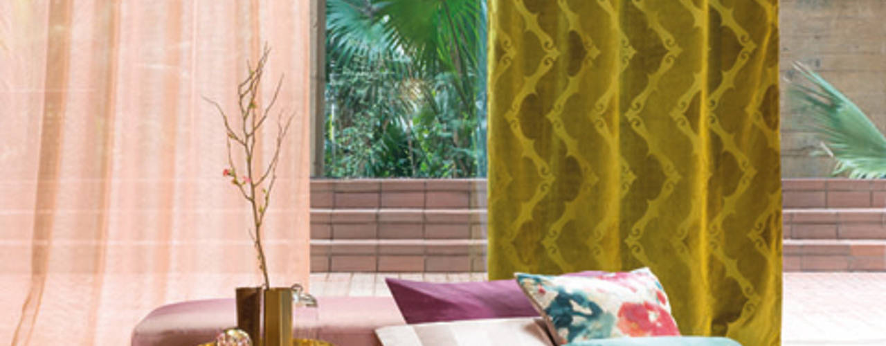 homify Tropical windows & doors