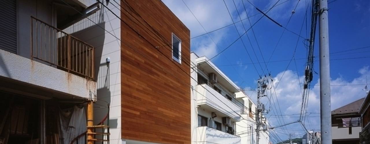 H HOUSE in hiroshima, 有限会社アルキプラス建築事務所 有限会社アルキプラス建築事務所 Case moderne
