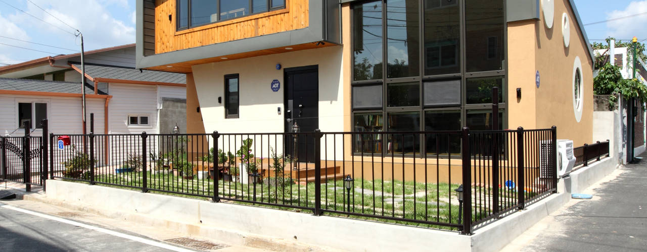 도심형 컴팩트하우스 - 단독주택의 새로운 접근법, 주택설계전문 디자인그룹 홈스타일토토 주택설계전문 디자인그룹 홈스타일토토 Modern houses