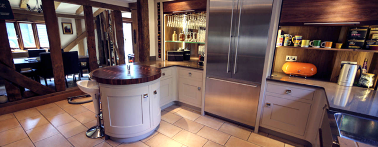 Fabulous barn kitchen in Hertfordshire, Jane Cheel Furniture ltd Jane Cheel Furniture ltd モダンな キッチン