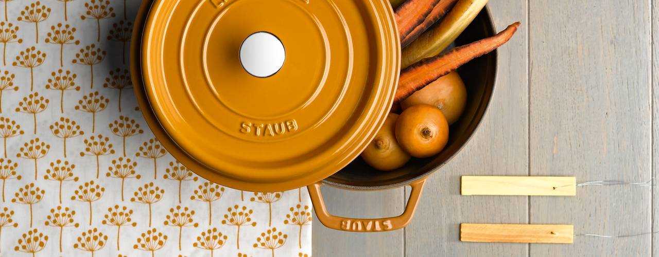 La Cocotte, Staub - Deutschland Staub - Deutschland Phòng ăn phong cách Địa Trung Hải