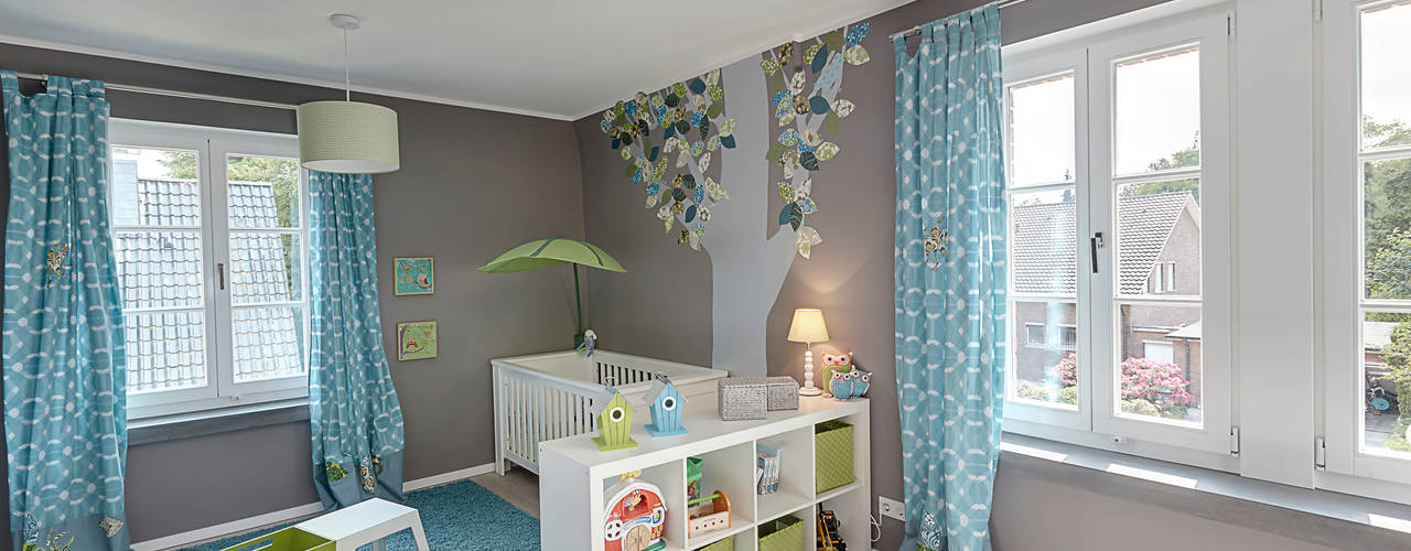 Gärtnerhaus, 28 Grad Architektur GmbH 28 Grad Architektur GmbH Modern nursery/kids room