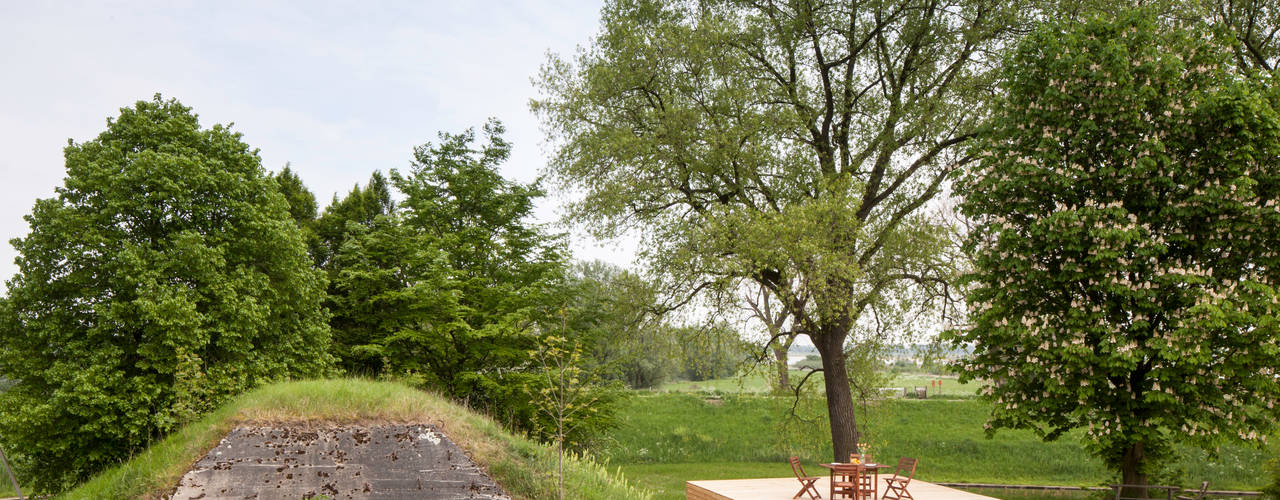 Bunker in Vuren (The Netherlands), B-ILD Architects B-ILD Architects Casas de estilo industrial