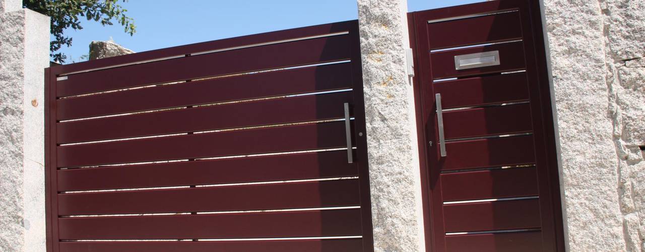 Puertas correderas y batientes en aluminio soldado., Galmatic S.L Galmatic S.L أبواب