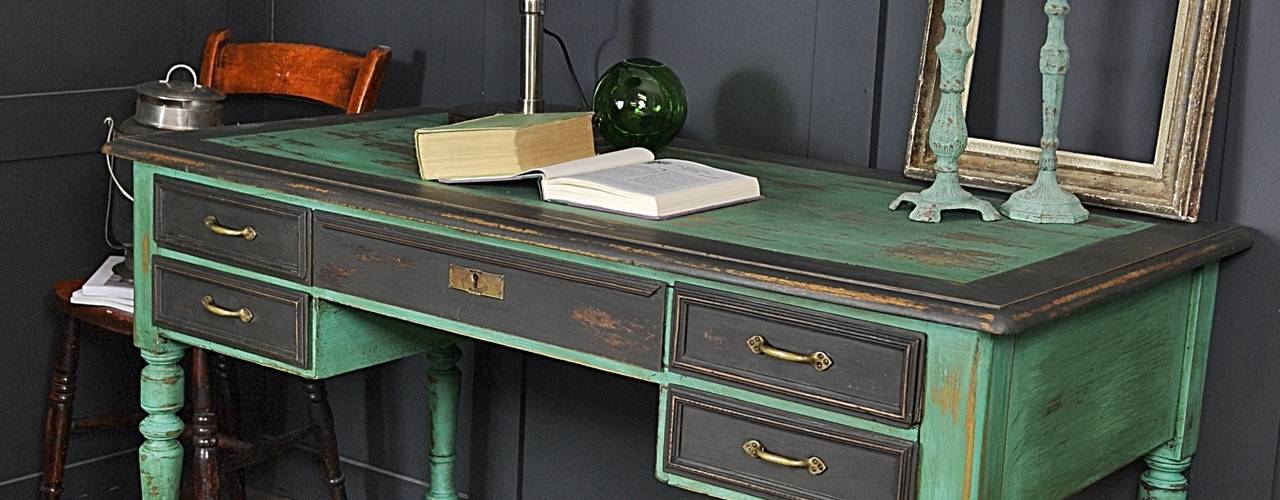 Black & Green Victorian 5 Drawer Desk , The Treasure Trove Shabby Chic & Vintage Furniture The Treasure Trove Shabby Chic & Vintage Furniture Rustic style study/office