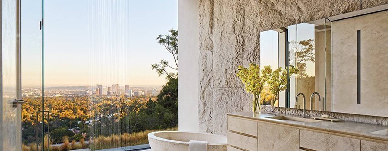 Bagno di travertino nella casa di Michael Bay a Los Angeles, Pietre di Rapolano Pietre di Rapolano Kamar Mandi Modern Marmer