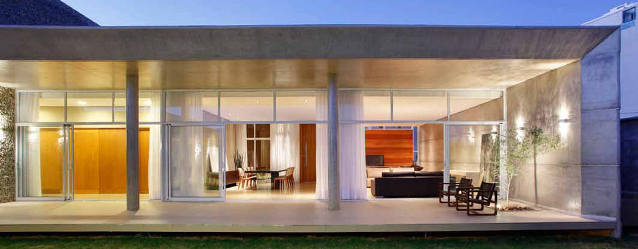 Residência R&CH, Skylab Arquitetos Skylab Arquitetos Casas de estilo minimalista Concreto