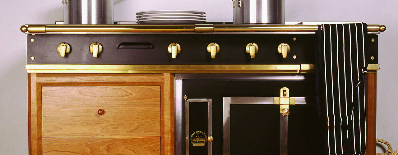 La Cornue Ensemble Oven designed and made by Tim Wood, Tim Wood Limited Tim Wood Limited Kitchen