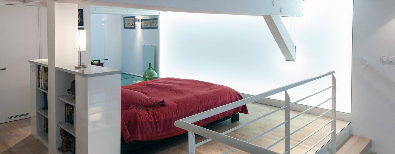 Un loft plus lumineux, Fables de murs Fables de murs Modern style bedroom