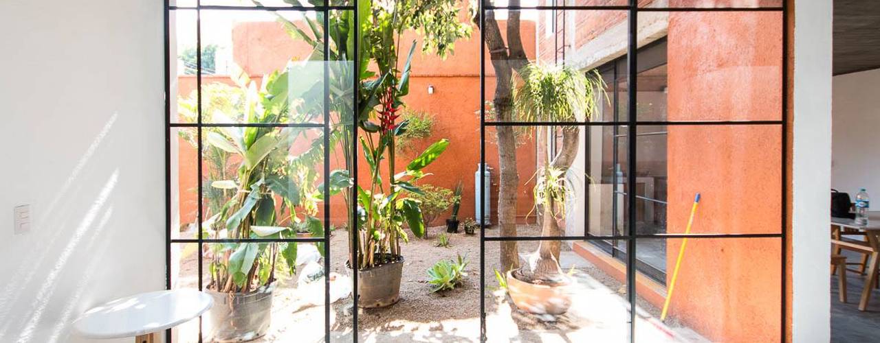 CASA XOCHIMILCO _ II, rOOtstudio rOOtstudio 미니멀리스트 정원