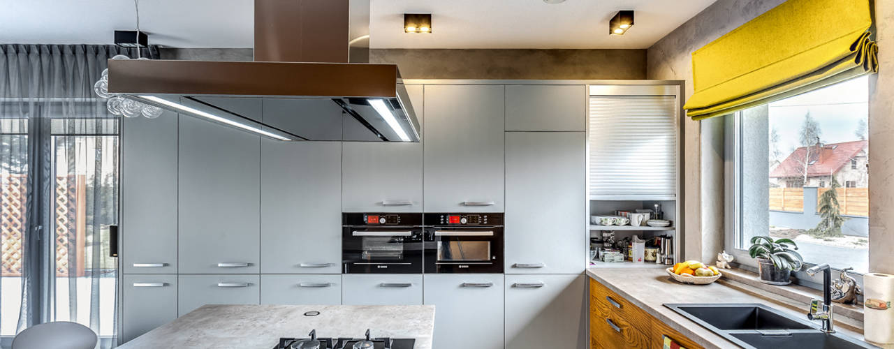 Dom w szarościach, COCO Pracownia projektowania wnętrz COCO Pracownia projektowania wnętrz Cocinas de estilo minimalista