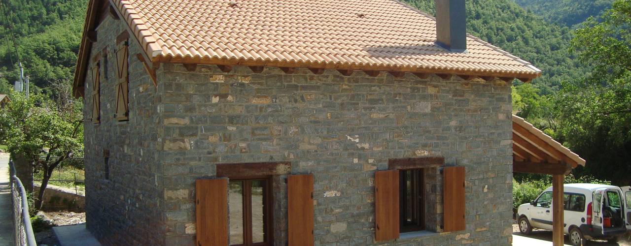 homify Salas de estilo rural