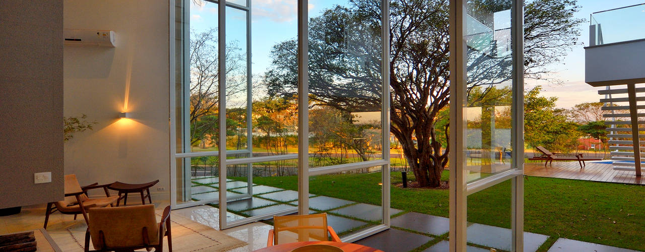 Casa Jabuticaba, Raffo Arquitetura Raffo Arquitetura Modern windows & doors