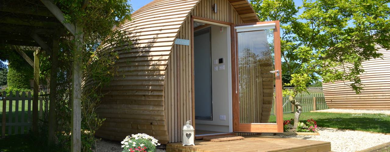 Accommodation Pods: Unique and Modern Design, Armadilla Pods Armadilla Pods ห้องนอน