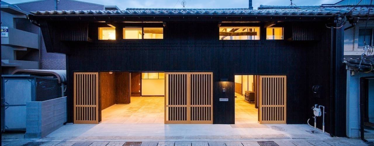 花しょうぶ通りの家（江戸後期の町家のリノベーション）, タクタク／クニヤス建築設計 タクタク／クニヤス建築設計 Asian style houses